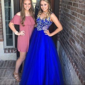 gorgeous prom dress!!